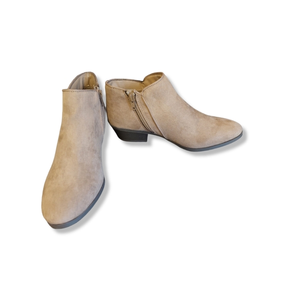 Style & Co Wileyy Ankle Booties - Picture 2 of 5